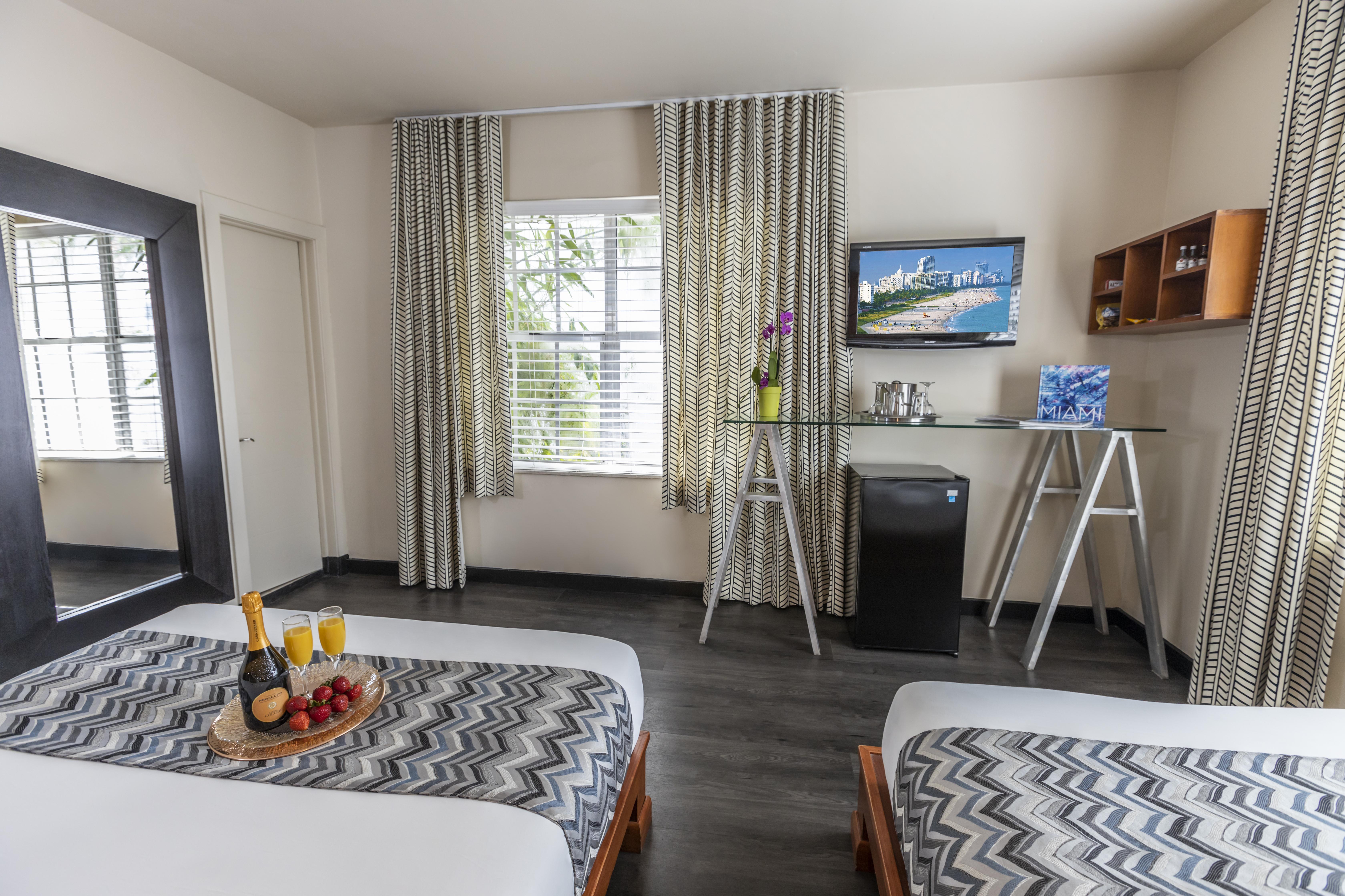 เชสเตอร์ฟิลด์ โฮเทล แอนด์ สวีท Hotel ไมอามีบีช ภายนอก รูปภาพ
